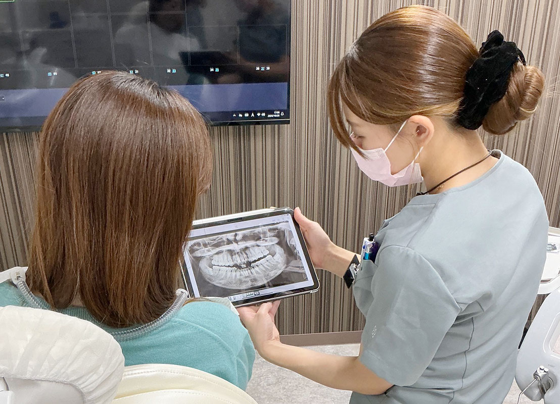 虫歯・歯周病から専門治療まで、痛みの少ない治療であなたの歯の悩みに寄り添います