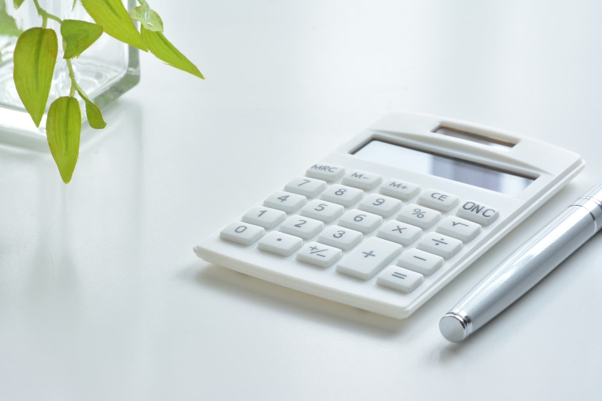 歯の矯正治療の流れとそれぞれでかかる費用のイメージ