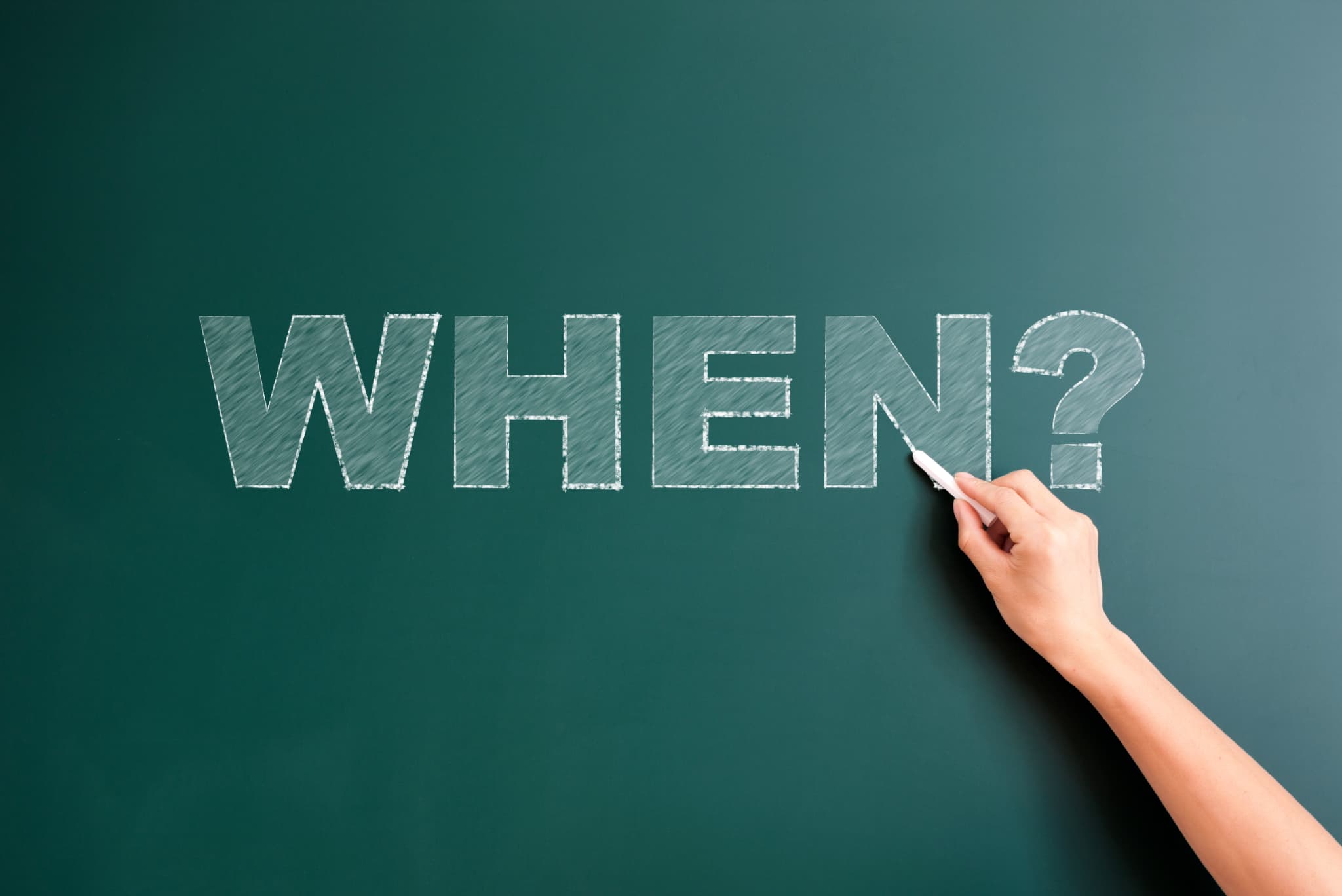 親知らずはいつ生えるのか疑問を持つイメージ